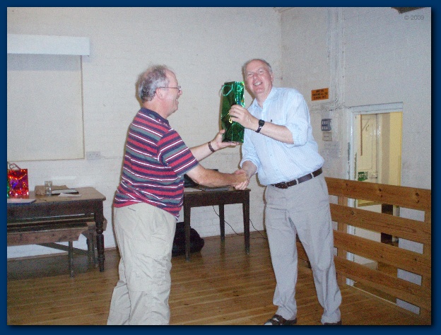 600x449 pixels (128K)